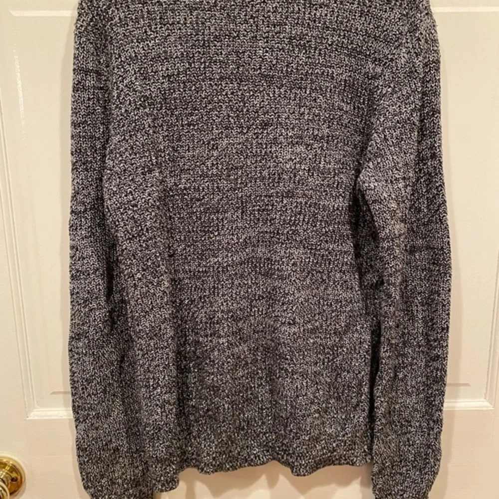 PRINCE & FOX Crew Neck Sweater size small - Picture 4 of 4